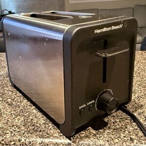 Hamilton Beach Black and Silver Toaster